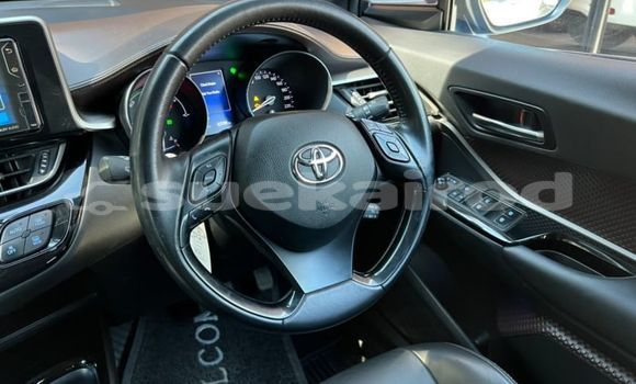 Buy Used Toyota C-HR Blue Car in Bangkok in Bangkok Buy Used Toyota C-HR Blue Car in Bangkok in Bangkok