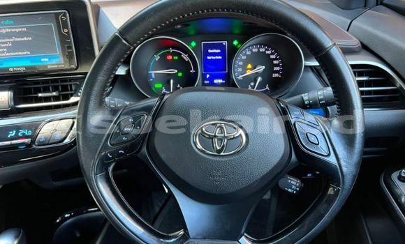Buy Used Toyota C-HR Blue Car in Bangkok in Bangkok Buy Used Toyota C-HR Blue Car in Bangkok in Bangkok
