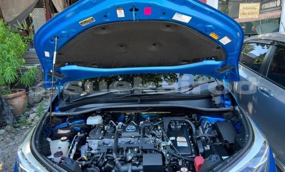 Buy Used Toyota C-HR Blue Car in Bangkok in Bangkok Buy Used Toyota C-HR Blue Car in Bangkok in Bangkok