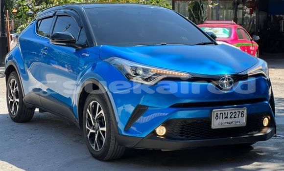 Buy Used Toyota C-HR Blue Car in Bangkok in Bangkok Buy Used Toyota C-HR Blue Car in Bangkok in Bangkok