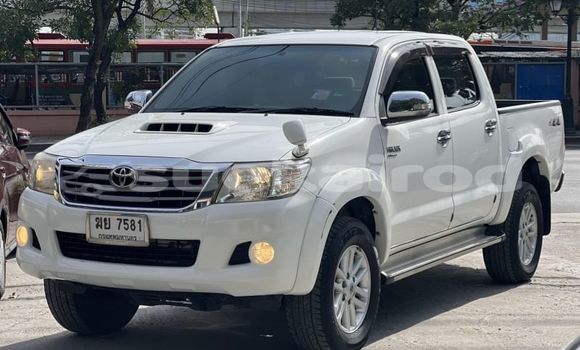 ซื้อ รถมือสอง Toyota Hiluxe VIGO ขาว รถยนต์ ใน %{เมือง} ใน กรุงเทพมหานคร