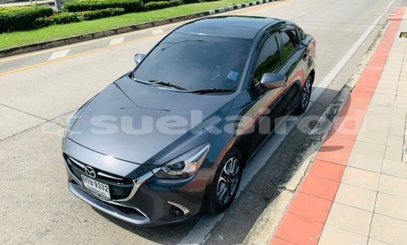 ซื้อ รถมือสอง Mazda 2 อื่น ๆ รถยนต์ ใน %{เมือง} ใน กรุงเทพมหานคร
