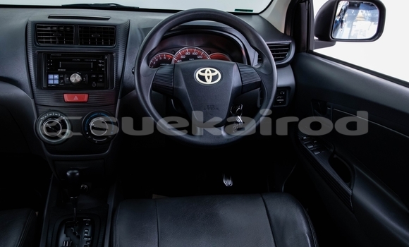 ซื้อ รถมือสอง Toyota Avanza สีดำ รถยนต์ ใน %{เมือง} ใน นนทบุรี ซื้อ รถมือสอง Toyota Avanza สีดำ รถยนต์ ใน %{เมือง} ใน นนทบุรี