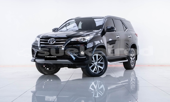 ซื้อ รถมือสอง Toyota Fortuner สีดำ รถยนต์ ใน %{เมือง} ใน นนทบุรี ซื้อ รถมือสอง Toyota Fortuner สีดำ รถยนต์ ใน %{เมือง} ใน นนทบุรี