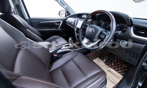 ซื้อ รถมือสอง Toyota Fortuner สีดำ รถยนต์ ใน %{เมือง} ใน นนทบุรี ซื้อ รถมือสอง Toyota Fortuner สีดำ รถยนต์ ใน %{เมือง} ใน นนทบุรี