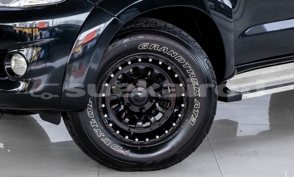 Buy Used Toyota Vigo Black Car in Nonthaburi in Nonthaburi Buy Used Toyota Vigo Black Car in Nonthaburi in Nonthaburi