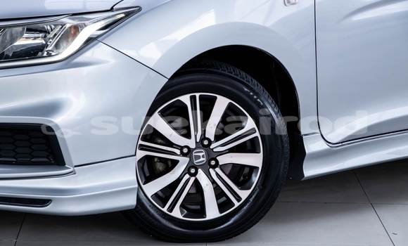 ซื้อ รถมือสอง Honda City อื่น ๆ รถยนต์ ใน %{เมือง} ใน นนทบุรี ซื้อ รถมือสอง Honda City อื่น ๆ รถยนต์ ใน %{เมือง} ใน นนทบุรี