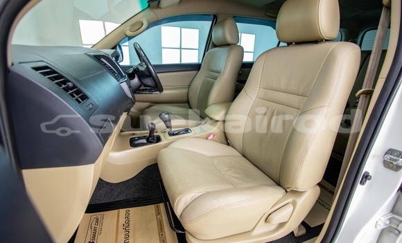 Buy Used Toyota Fortuner White Car in Samut Sakhon in Samut Sakhon Buy Used Toyota Fortuner White Car in Samut Sakhon in Samut Sakhon