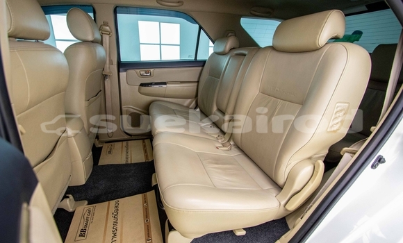 Buy Used Toyota Fortuner White Car in Samut Sakhon in Samut Sakhon Buy Used Toyota Fortuner White Car in Samut Sakhon in Samut Sakhon