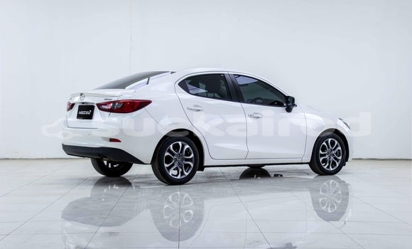 Buy Used Mazda 2 White Car in Samut Sakhon in Samut Sakhon Buy Used Mazda 2 White Car in Samut Sakhon in Samut Sakhon