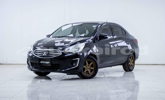 ซื้อ รถมือสอง Mitsubishi Attrage สีดำ รถยนต์ ใน %{เมือง} ใน สมุทรสาคร