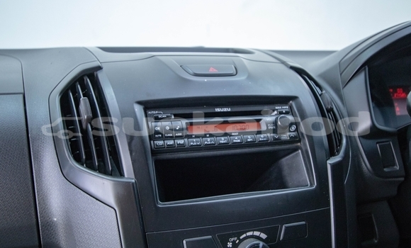 Buy Used Isuzu D-Max White Car in Bangkok in Bangkok Buy Used Isuzu D-Max White Car in Bangkok in Bangkok