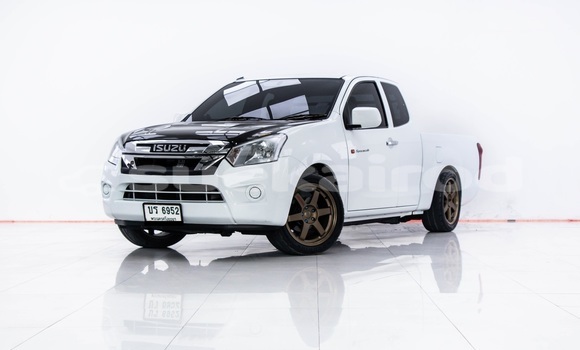 ซื้อ รถมือสอง Isuzu D–MAX ขาว รถยนต์ ใน %{เมือง} ใน กรุงเทพมหานคร