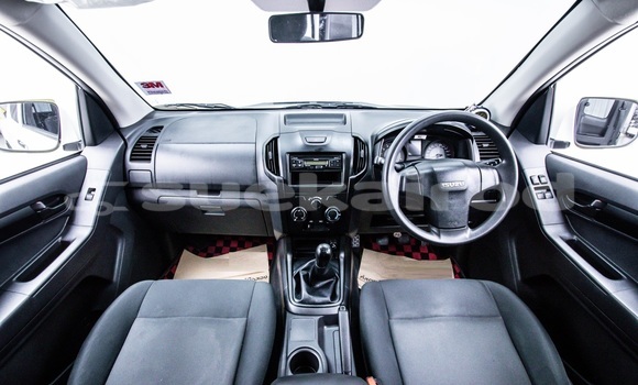 ซื้อ รถมือสอง Isuzu D–MAX ขาว รถยนต์ ใน %{เมือง} ใน กรุงเทพมหานคร ซื้อ รถมือสอง Isuzu D–MAX ขาว รถยนต์ ใน %{เมือง} ใน กรุงเทพมหานคร