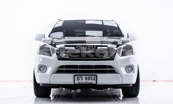 ซื้อ รถมือสอง Isuzu D–MAX ขาว รถยนต์ ใน %{เมือง} ใน กรุงเทพมหานคร ซื้อ รถมือสอง Isuzu D–MAX ขาว รถยนต์ ใน %{เมือง} ใน กรุงเทพมหานคร