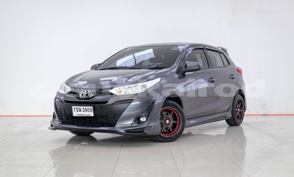 ซื้อ รถมือสอง Toyota Yaris อื่น ๆ รถยนต์ ใน %{เมือง} ใน กรุงเทพมหานคร