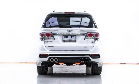 Buy Used Toyota Fortuner White Car in Bangkok in Bangkok Buy Used Toyota Fortuner White Car in Bangkok in Bangkok