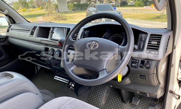 Buy Used Toyota Ventury White Car in Bangkok in Bangkok Buy Used Toyota Ventury White Car in Bangkok in Bangkok