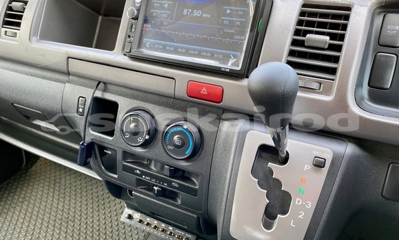 Buy Used Toyota Ventury White Car in Bangkok in Bangkok Buy Used Toyota Ventury White Car in Bangkok in Bangkok