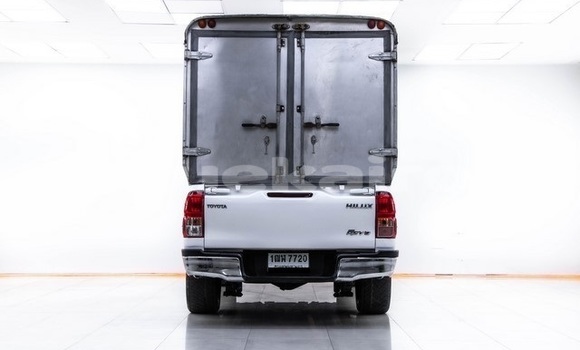 ซื้อ รถมือสอง Toyota Hiluxe VIGO ขาว รถยนต์ ใน %{เมือง} ใน กรุงเทพมหานคร ซื้อ รถมือสอง Toyota Hiluxe VIGO ขาว รถยนต์ ใน %{เมือง} ใน กรุงเทพมหานคร