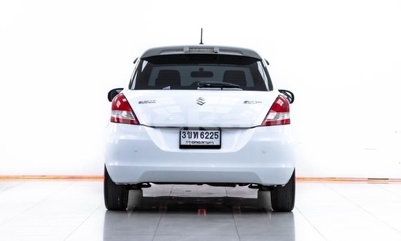 ซื้อ รถมือสอง Suzuki Swift ขาว รถยนต์ ใน %{เมือง} ใน กรุงเทพมหานคร ซื้อ รถมือสอง Suzuki Swift ขาว รถยนต์ ใน %{เมือง} ใน กรุงเทพมหานคร