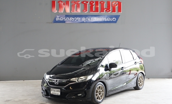 ซื้อ รถมือสอง Honda Jazz สีดำ รถยนต์ ใน %{เมือง} ใน กรุงเทพมหานคร