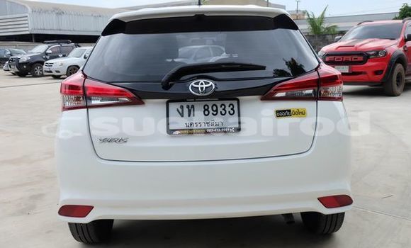 ซื้อ รถมือสอง Toyota Yaris ขาว รถยนต์ ใน %{เมือง} ใน กรุงเทพมหานคร ซื้อ รถมือสอง Toyota Yaris ขาว รถยนต์ ใน %{เมือง} ใน กรุงเทพมหานคร