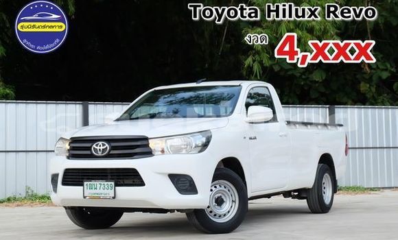 Buy Used Toyota Hiluxe Revo White Car in Bangkok in Bangkok