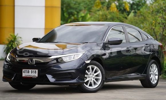 ซื้อ รถมือสอง Honda Civic สีดำ รถยนต์ ใน %{เมือง} ใน กรุงเทพมหานคร