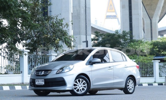 ซื้อ รถมือสอง Honda Brio เงิน รถยนต์ ใน %{เมือง} ใน กรุงเทพมหานคร ซื้อ รถมือสอง Honda Brio เงิน รถยนต์ ใน %{เมือง} ใน กรุงเทพมหานคร