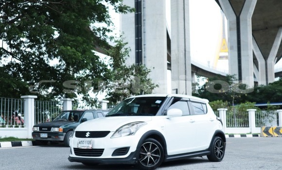 ซื้อ รถมือสอง Suzuki Swift ขาว รถยนต์ ใน %{เมือง} ใน กรุงเทพมหานคร ซื้อ รถมือสอง Suzuki Swift ขาว รถยนต์ ใน %{เมือง} ใน กรุงเทพมหานคร