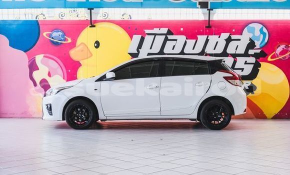 Buy Used Toyota Yaris Ativ White Car in Bangkok in Bangkok Buy Used Toyota Yaris Ativ White Car in Bangkok in Bangkok