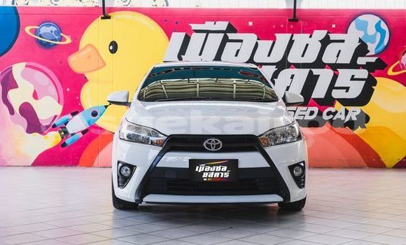Buy Used Toyota Yaris Ativ White Car in Bangkok in Bangkok Buy Used Toyota Yaris Ativ White Car in Bangkok in Bangkok