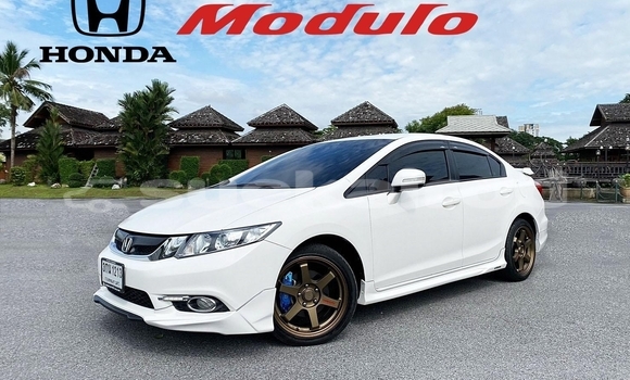 ซื้อ รถมือสอง Honda Civic ขาว รถยนต์ ใน %{เมือง} ใน กรุงเทพมหานคร