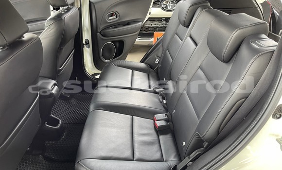 Buy Used Honda HR–V White Car in Bangkok in Bangkok Buy Used Honda HR–V White Car in Bangkok in Bangkok