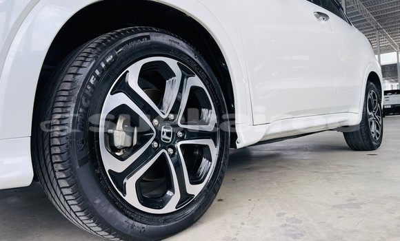 Buy Used Honda HR–V White Car in Bangkok in Bangkok Buy Used Honda HR–V White Car in Bangkok in Bangkok