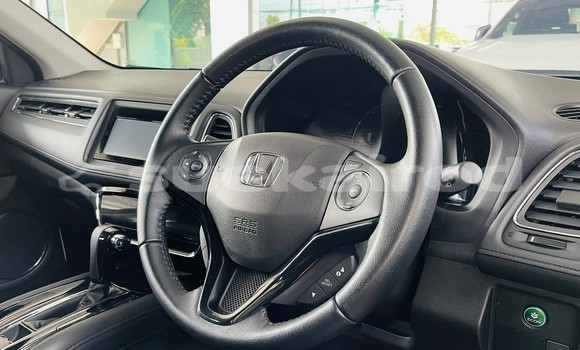 Buy Used Honda HR–V White Car in Bangkok in Bangkok Buy Used Honda HR–V White Car in Bangkok in Bangkok