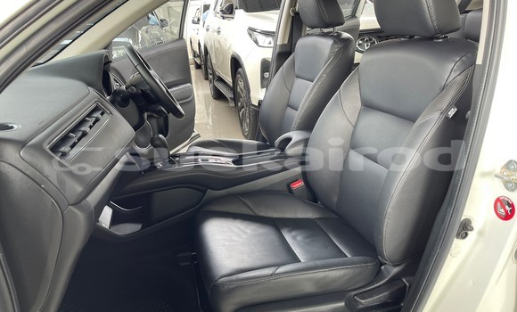 Buy Used Honda HR–V White Car in Bangkok in Bangkok Buy Used Honda HR–V White Car in Bangkok in Bangkok