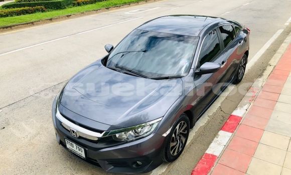 ซื้อ รถมือสอง Honda Civic อื่น ๆ รถยนต์ ใน %{เมือง} ใน กรุงเทพมหานคร