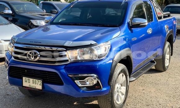 ซื้อ รถมือสอง Toyota Hiluxe Revo สีน้ำเงิน รถยนต์ ใน %{เมือง} ใน กรุงเทพมหานคร