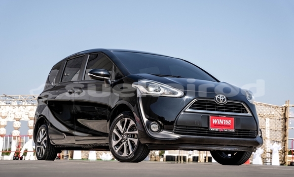 ซื้อ รถมือสอง Toyota Sienta สีดำ รถยนต์ ใน %{เมือง} ใน กรุงเทพมหานคร