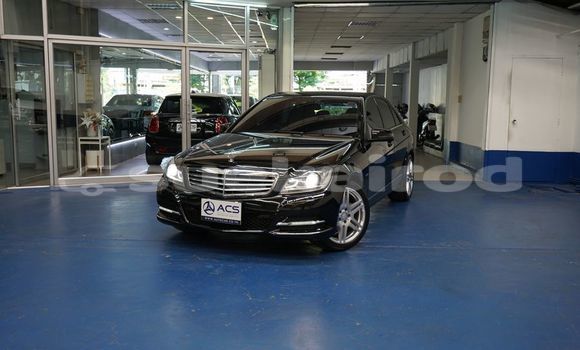 ซื้อ รถมือสอง Mercedes-Benz C-Classe สีดำ รถยนต์ ใน %{เมือง} ใน กรุงเทพมหานคร