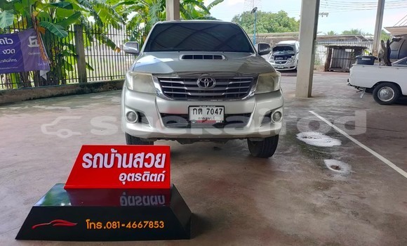 Buy Used Toyota Hiluxe VIGO Brown Car in Bangkok in Bangkok