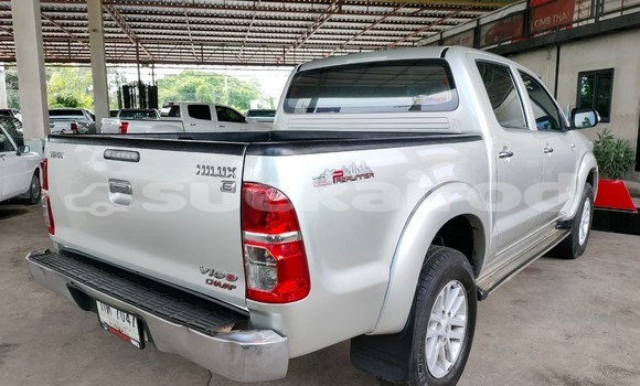 Buy Used Toyota Hiluxe VIGO Brown Car in Bangkok in Bangkok Buy Used Toyota Hiluxe VIGO Brown Car in Bangkok in Bangkok