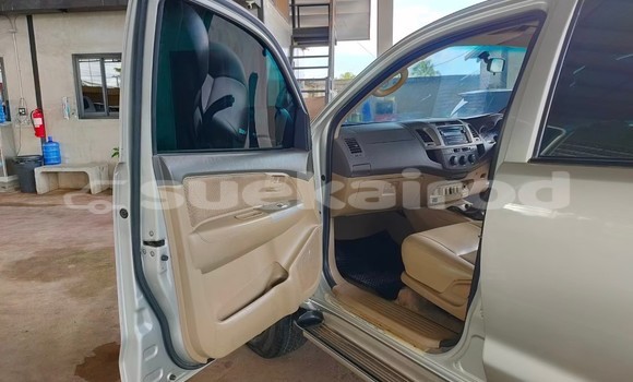 Buy Used Toyota Hiluxe VIGO Brown Car in Bangkok in Bangkok Buy Used Toyota Hiluxe VIGO Brown Car in Bangkok in Bangkok