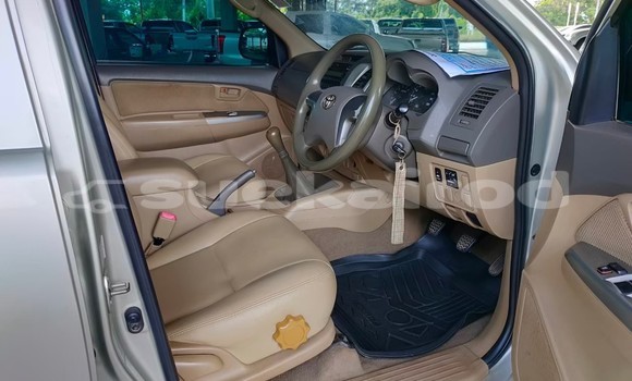 Buy Used Toyota Hiluxe VIGO Brown Car in Bangkok in Bangkok Buy Used Toyota Hiluxe VIGO Brown Car in Bangkok in Bangkok