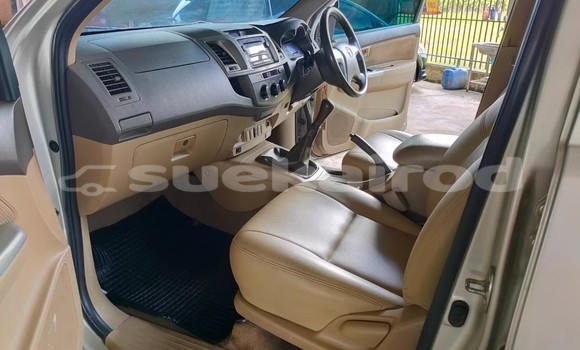 Buy Used Toyota Hiluxe VIGO Brown Car in Bangkok in Bangkok Buy Used Toyota Hiluxe VIGO Brown Car in Bangkok in Bangkok