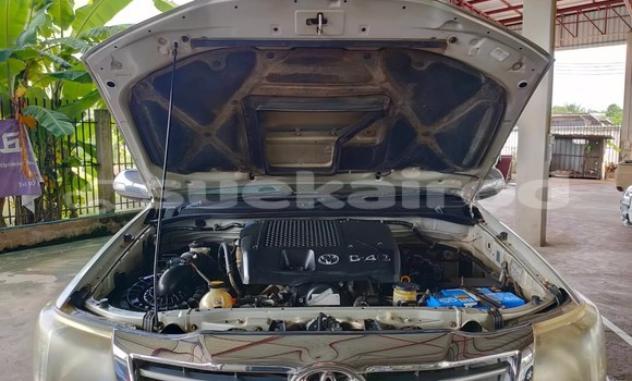 Buy Used Toyota Hiluxe VIGO Brown Car in Bangkok in Bangkok Buy Used Toyota Hiluxe VIGO Brown Car in Bangkok in Bangkok