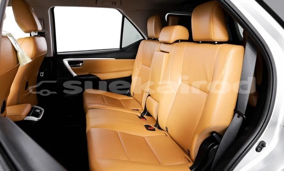 Buy Used Toyota Fortuner Silver Car in Bangkok in Bangkok Buy Used Toyota Fortuner Silver Car in Bangkok in Bangkok