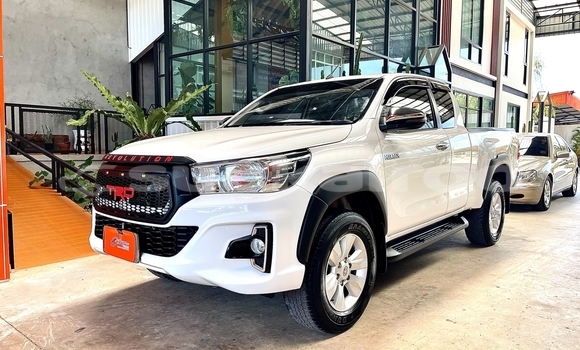 Buy Used Toyota REVO CAB Z-EDITION White Car in Udon Thani in Udon Thani